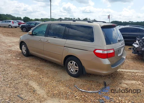2005 Honda Odyssey Ex-L z USA, uszkodzony, nr VIN 5FNRL38645B047405